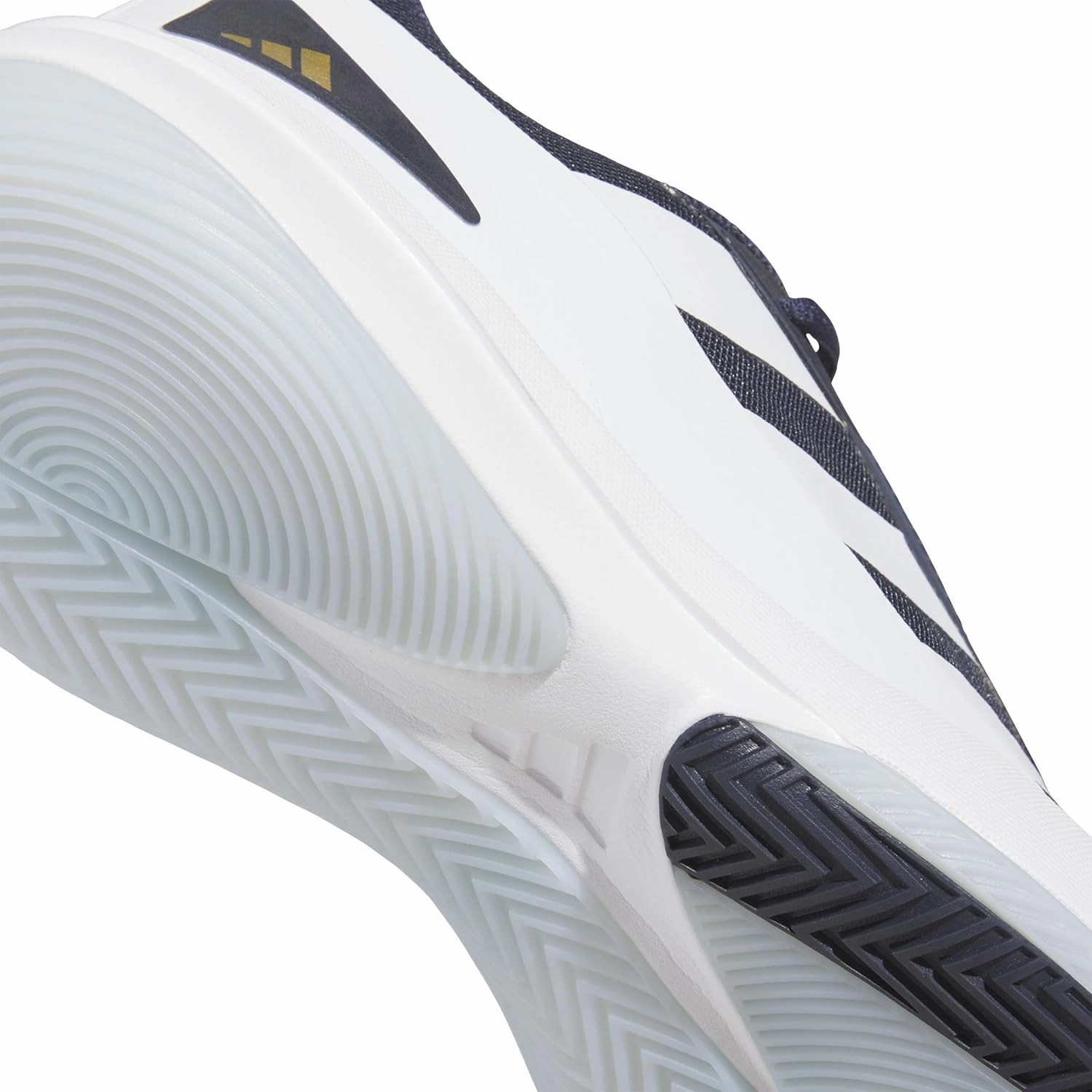 adidas Unisex-Adult Subzone Basketball Sneaker