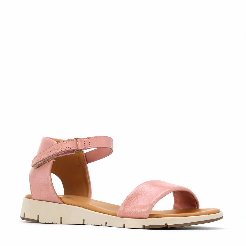 AERIA STRAP SANDAL