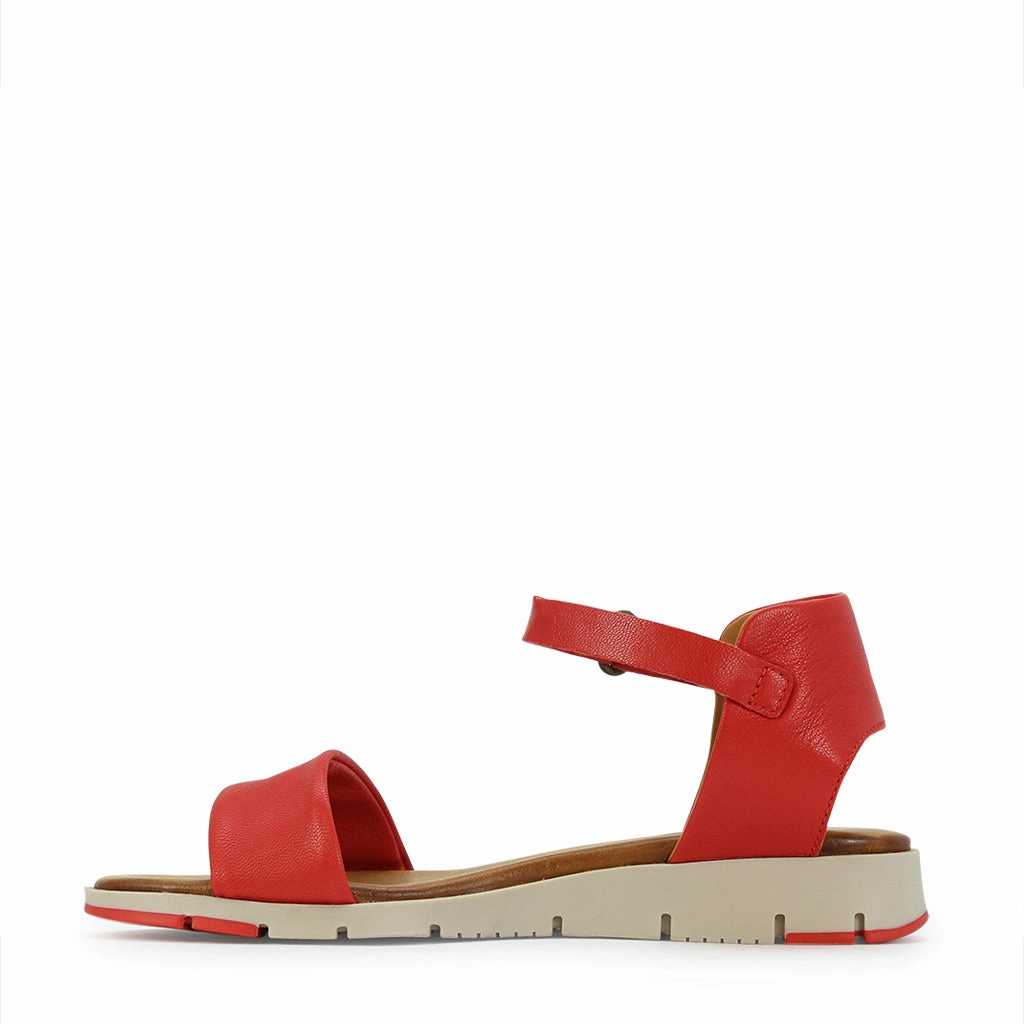 AERIA STRAP SANDAL