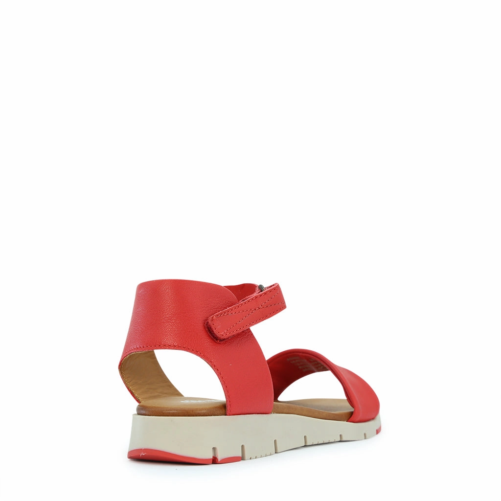 AERIA STRAP SANDAL