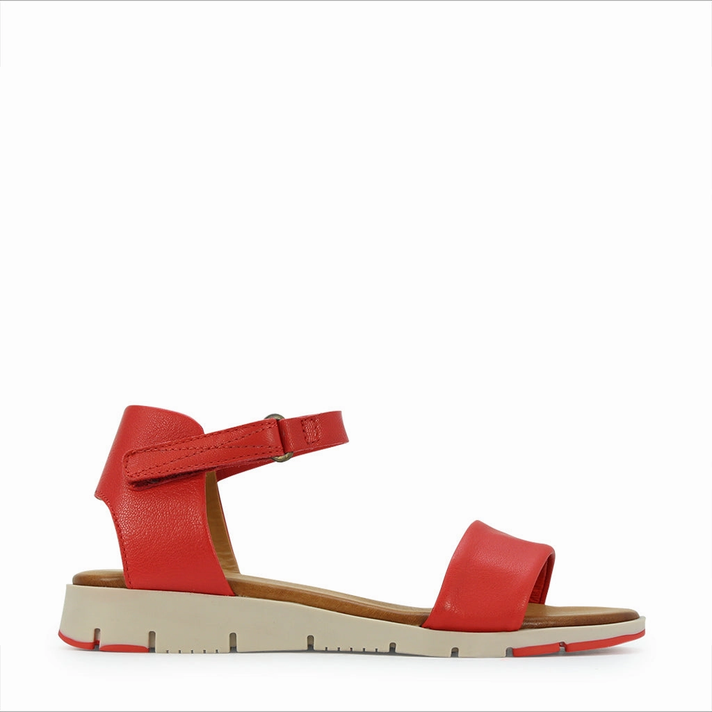 AERIA STRAP SANDAL