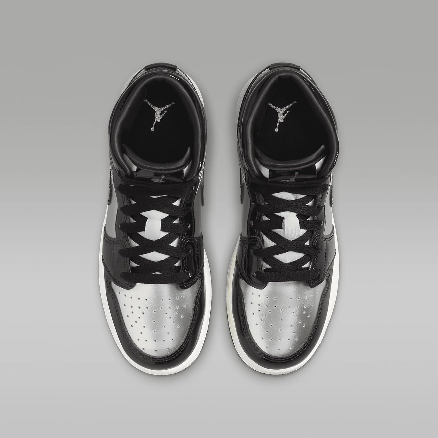 Air Jordan 1 Mid SE Big Kids' Shoes (FZ3938-001, Black/Metallic Silver/Sail/Metallic Gold)