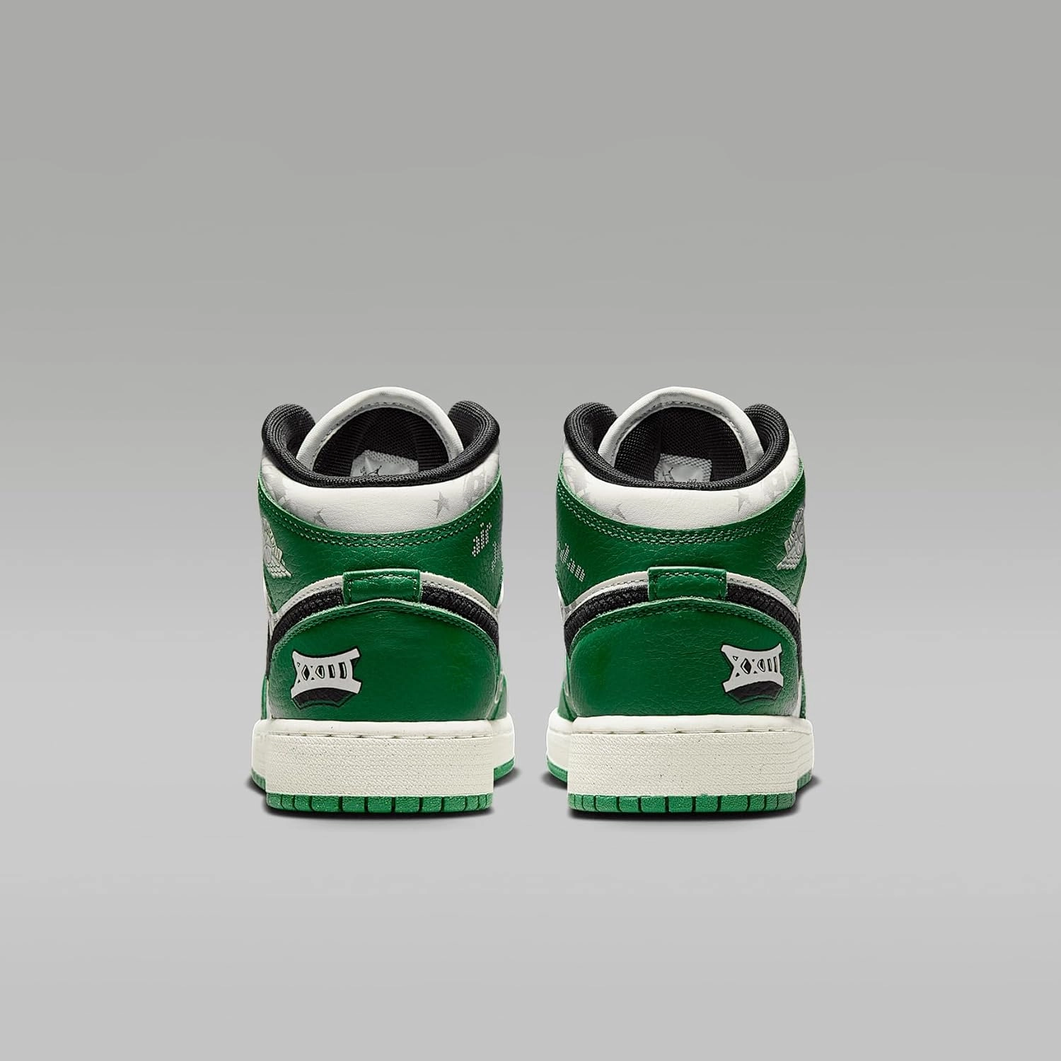 Air Jordan 1 Mid SE Big Kids' Shoes (HF3200-300, Pine Green/Black/Team Orange/Sail)