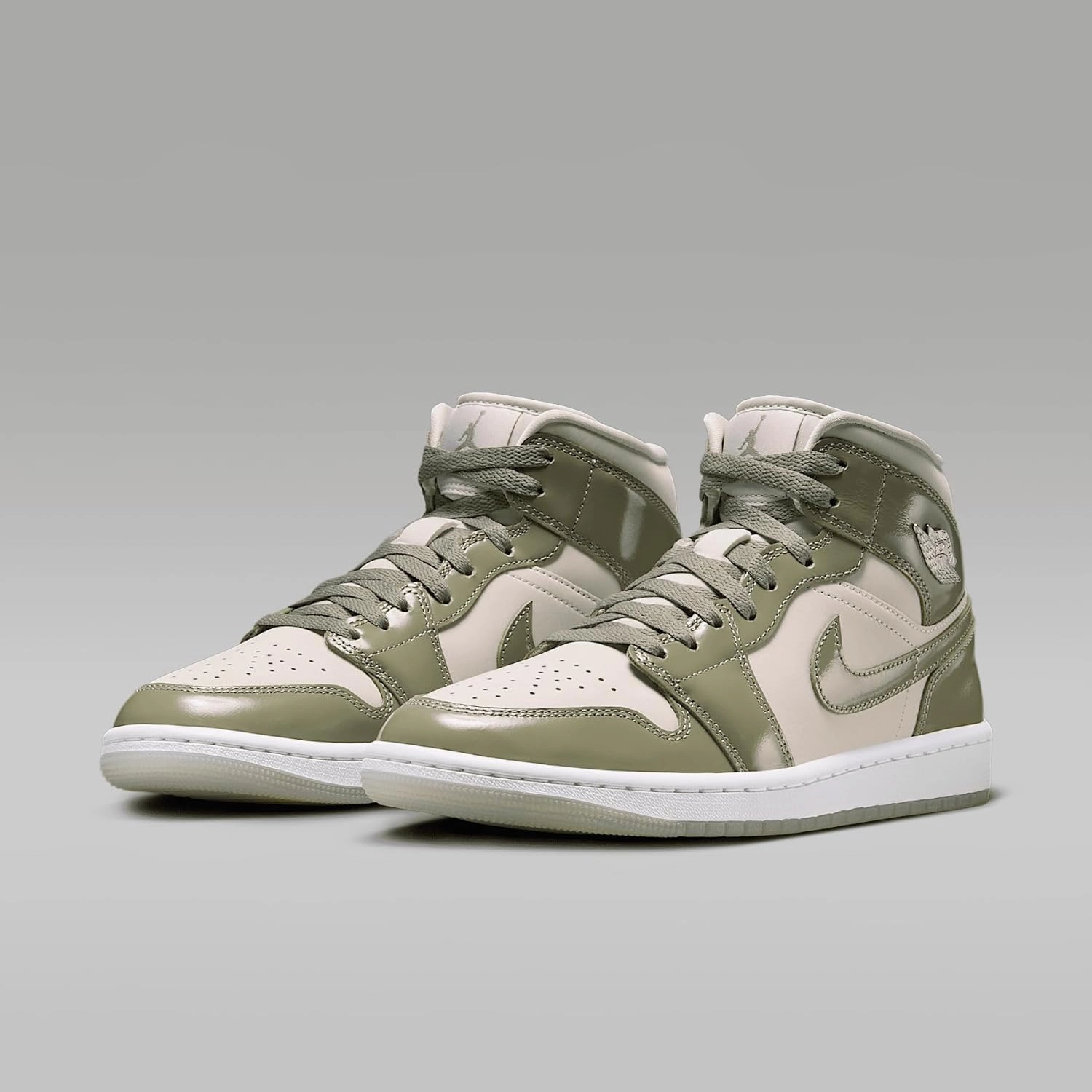 Air Jordan 1 Mid SE Women's Shoes (HF4079-003, Sea Glass/Metallic Silver/White/Oil Green)