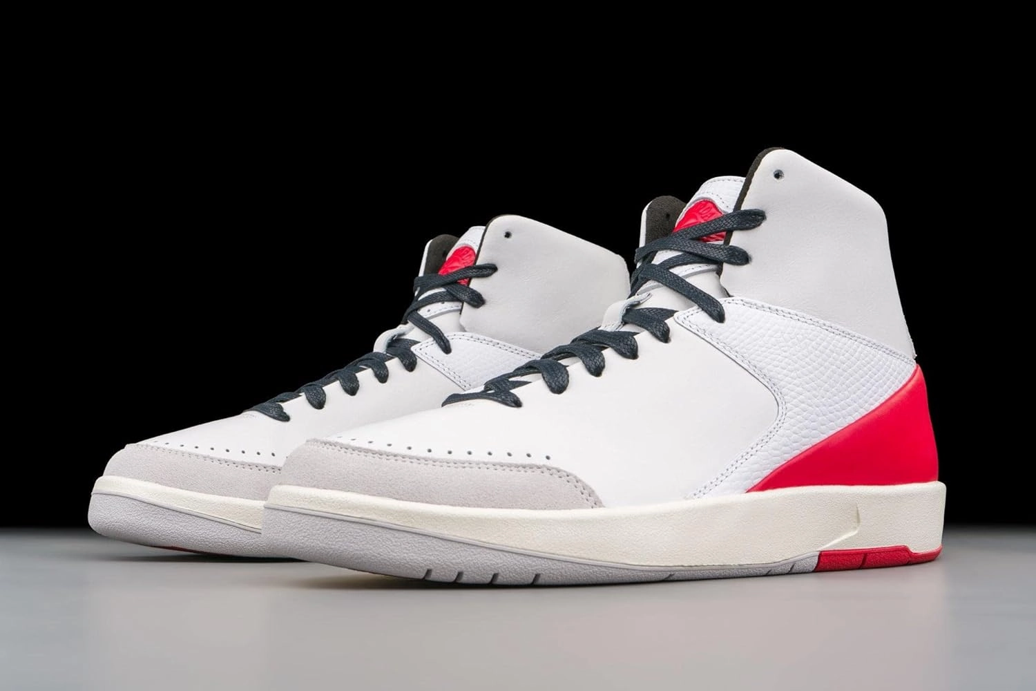 AIR JORDAN 2 Retro SE Nina Chanel Abney Style Code: DQ0558-160