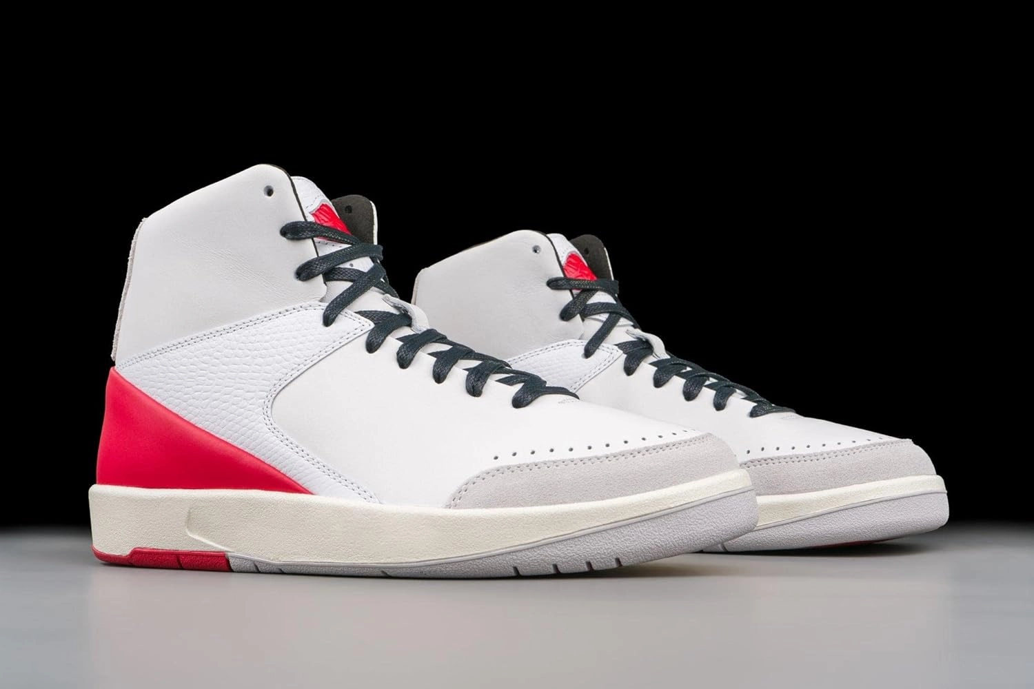 AIR JORDAN 2 Retro SE Nina Chanel Abney Style Code: DQ0558-160