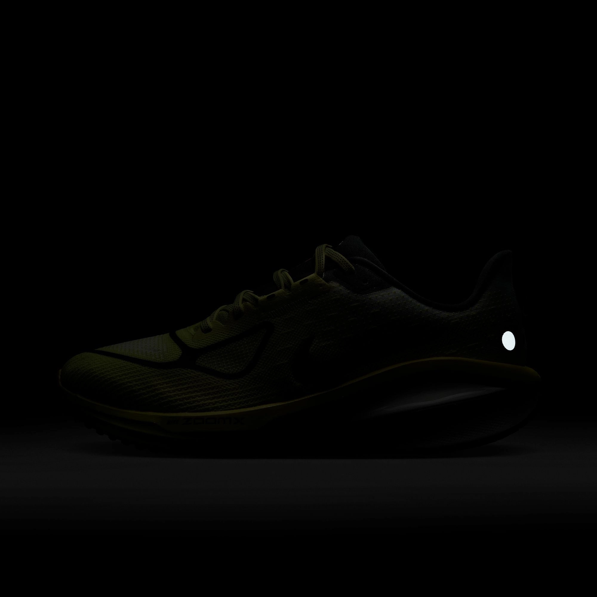 Air Zoom Vomero 17 "Talaria"