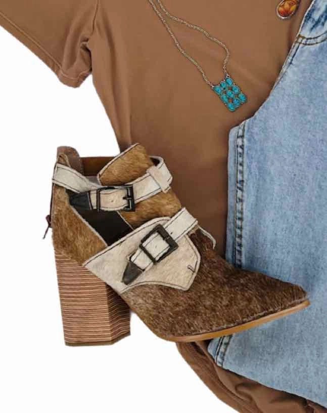 Alcala's Boots Size 7.5 Brown/Beige Buckle(s) Cow Hair Shoes Ankle Boots