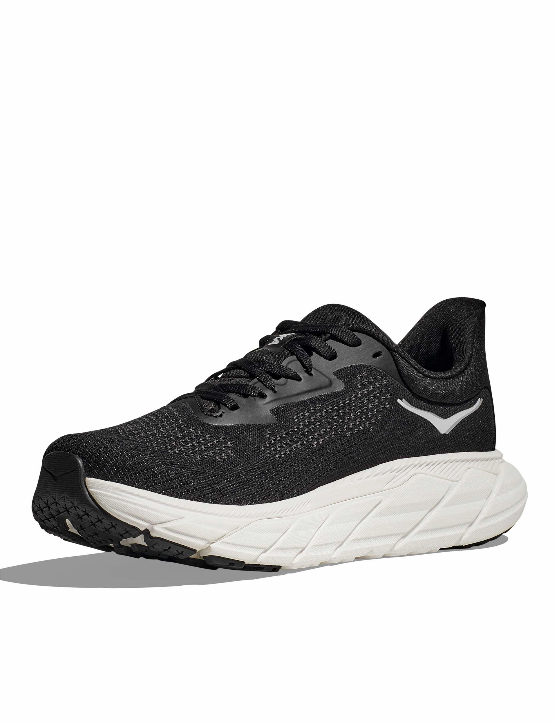 Arahi 7 - Black/White