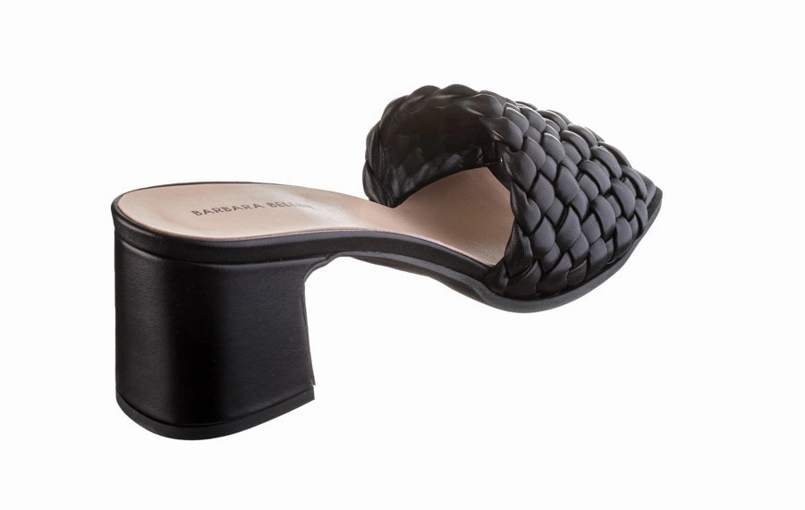 Bb Cushion Black