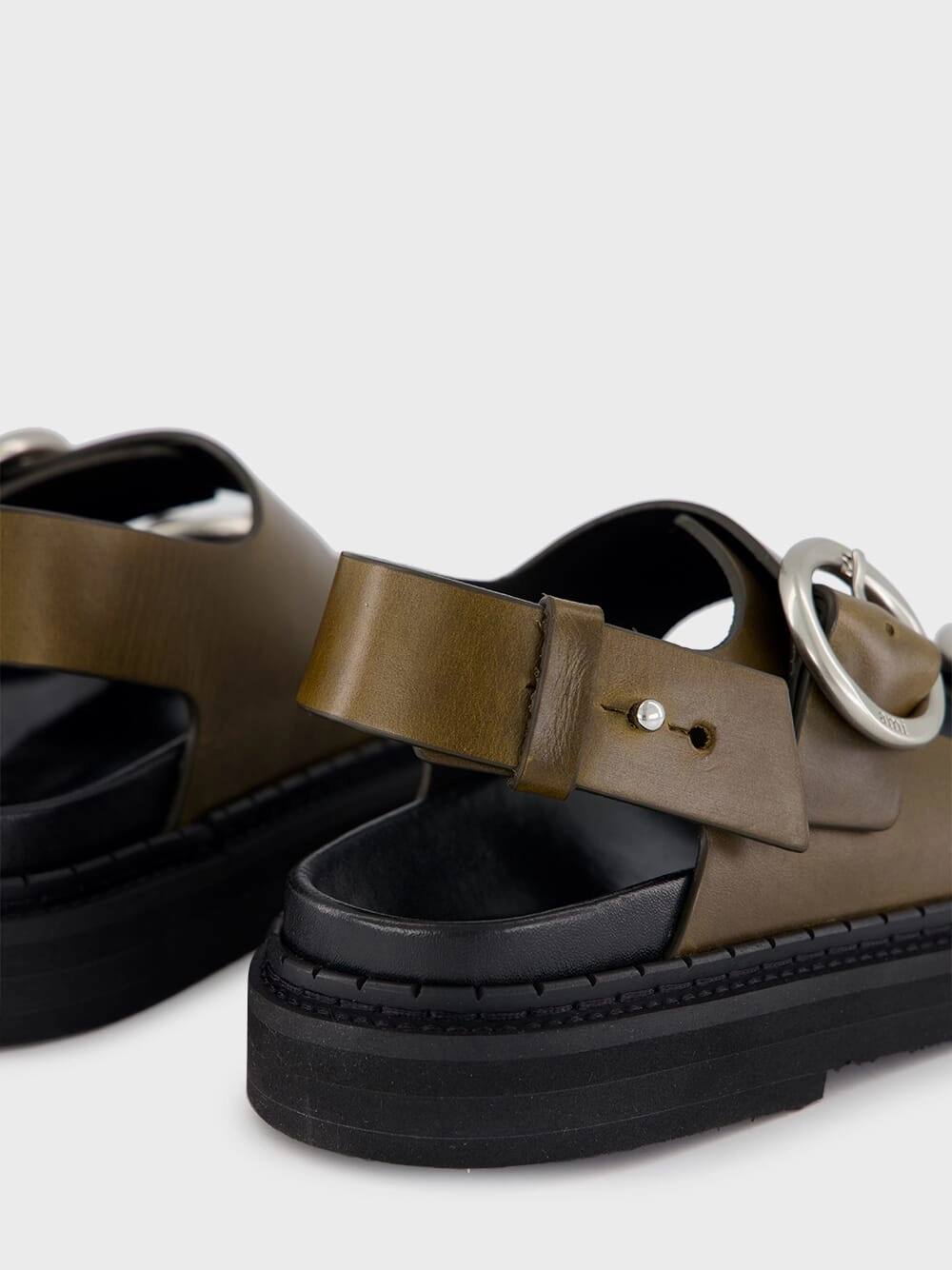 Black Olive Leather Fussbet Sandals
