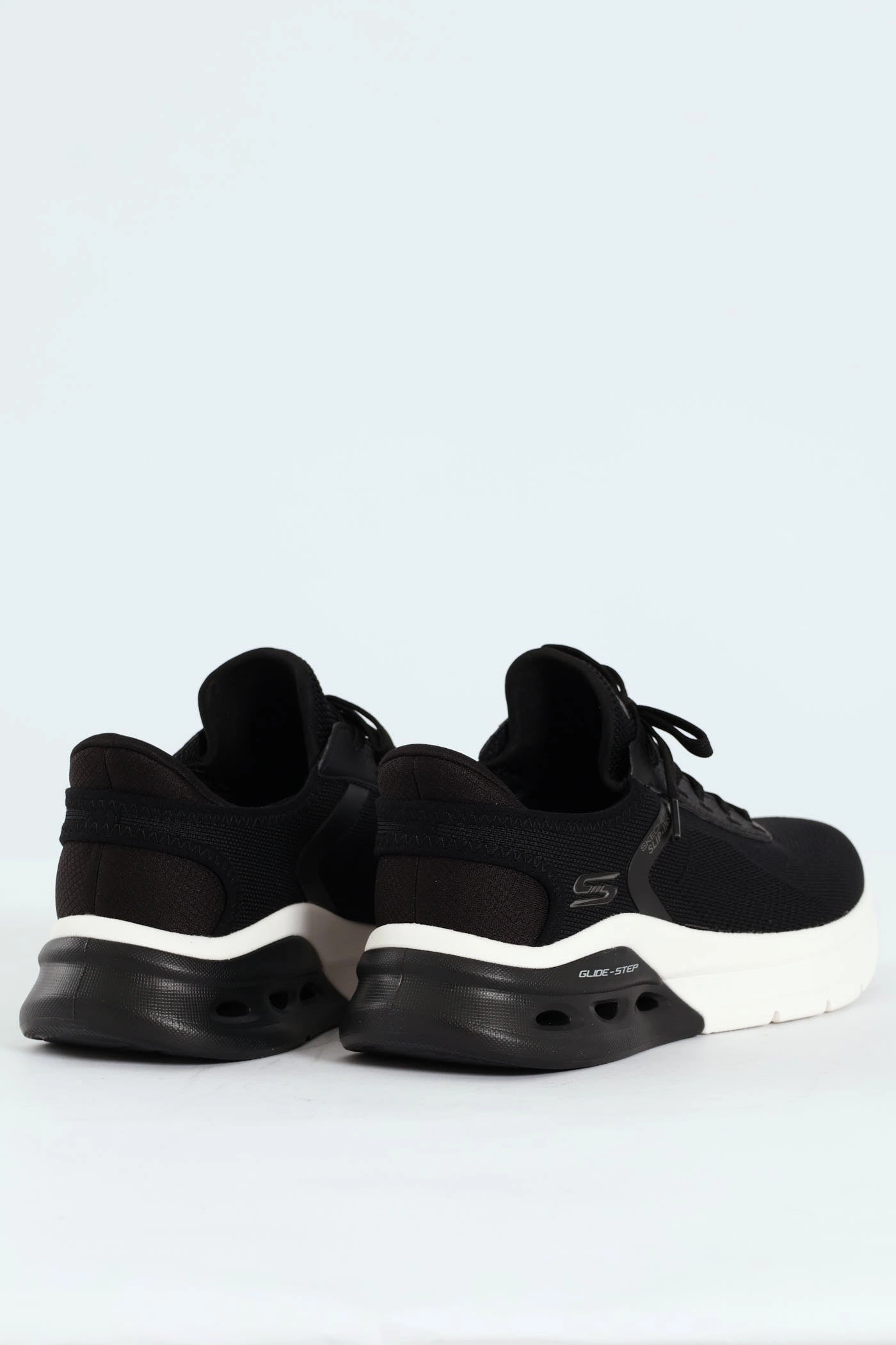 Bobs Arc Waves 2.0 Sneaker - Black/White