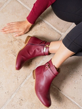 Ceres Recycled Grain Leather Vegan Boot | Red