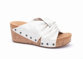 Cheerful Sandals In White