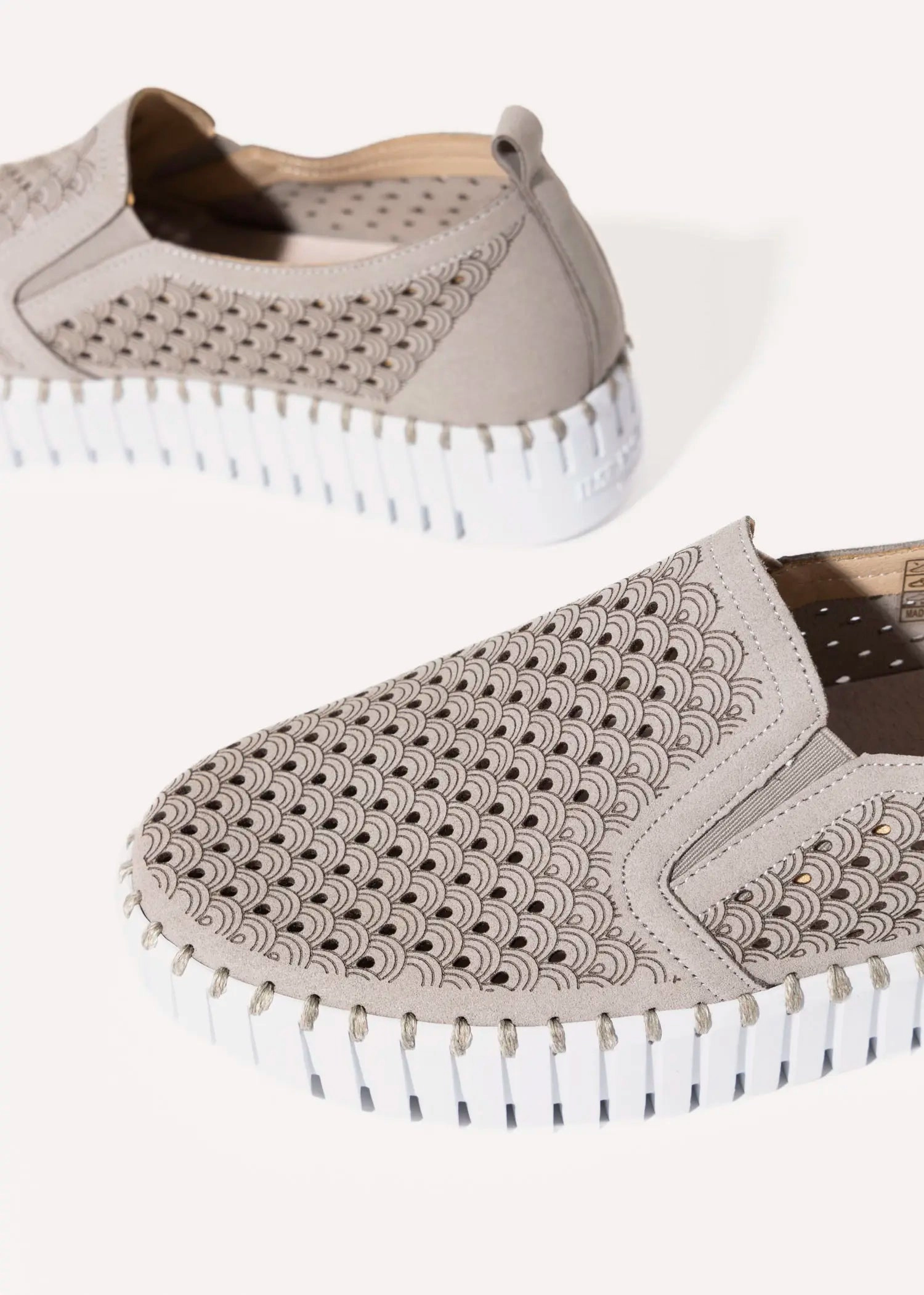 Comfort Sneaker