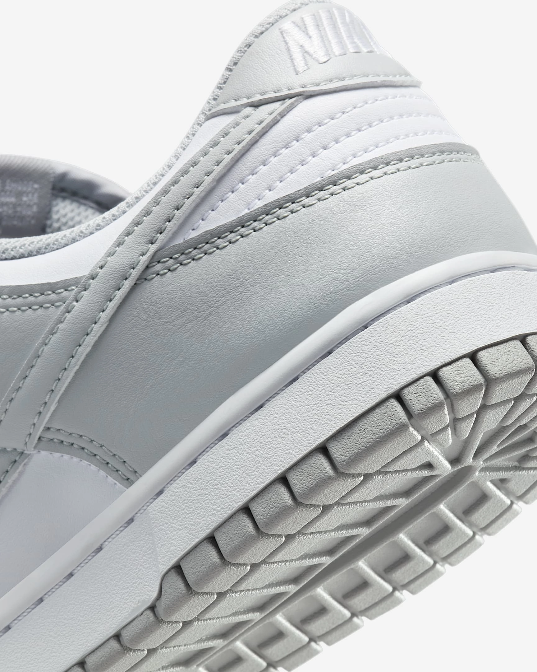 Dunk Low Retro
