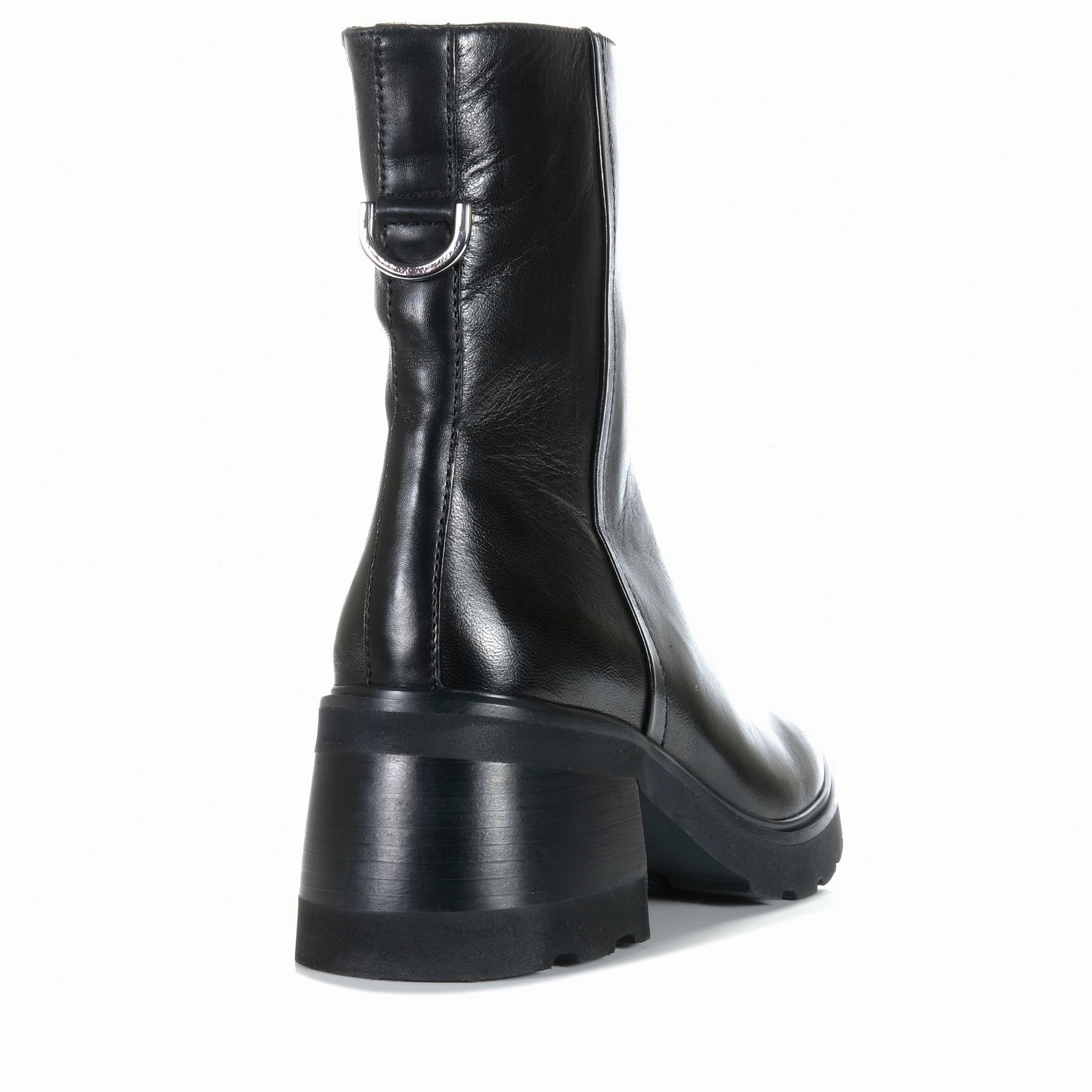 EOS Finley Black