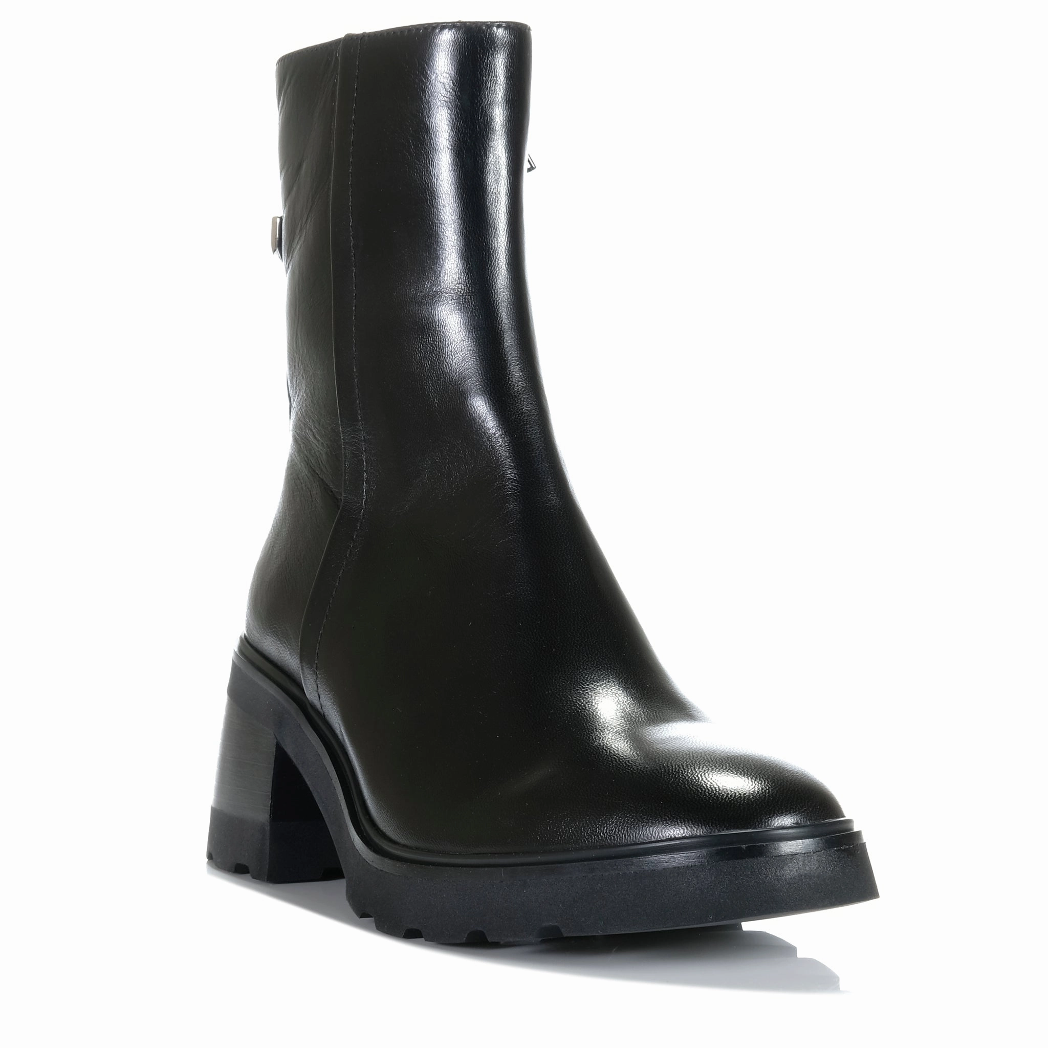 EOS Finley Black