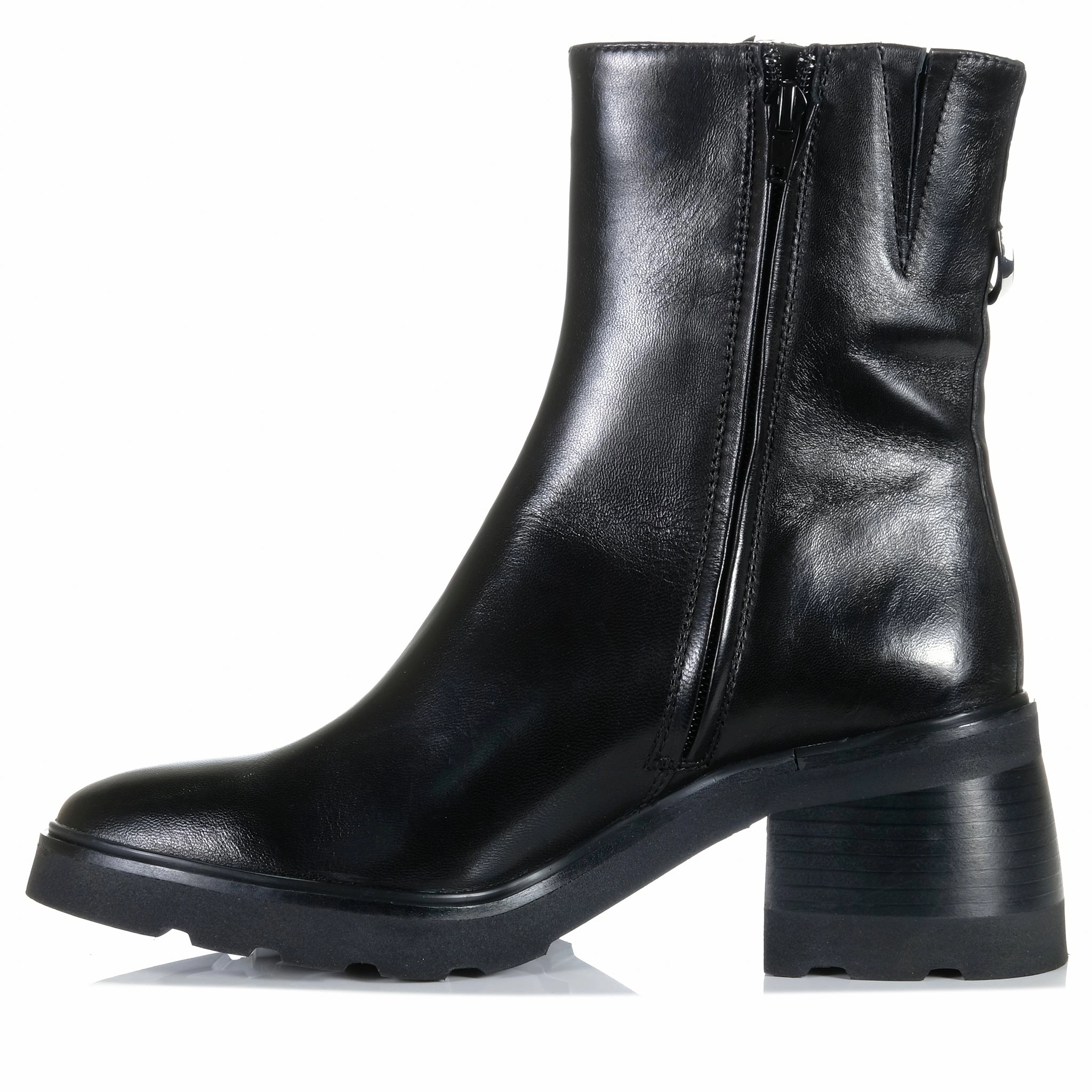 EOS Finley Black