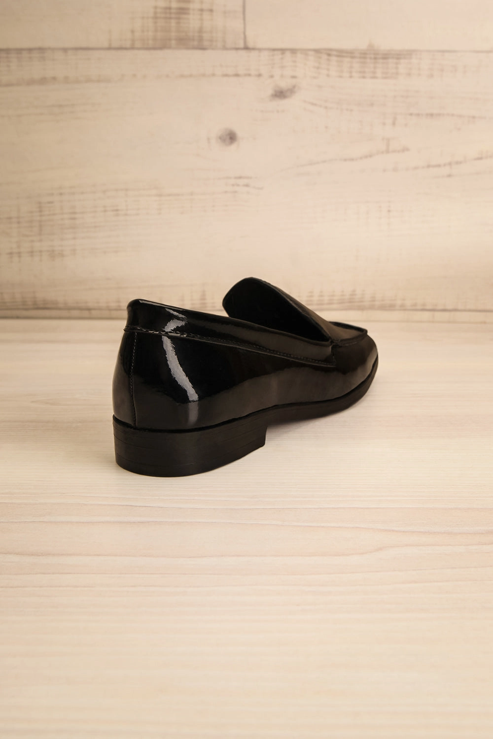 Erick Glossy | Black Loafers
