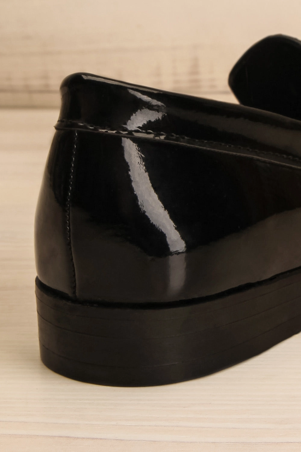 Erick Glossy | Black Loafers