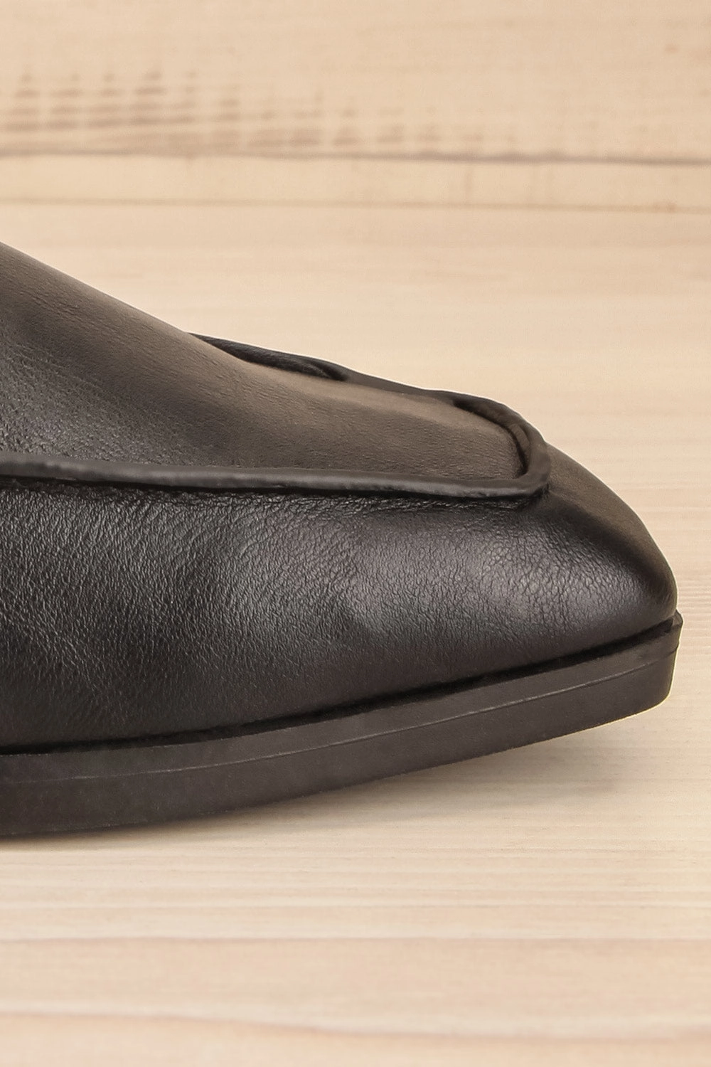 Erick Matte | Black Loafers