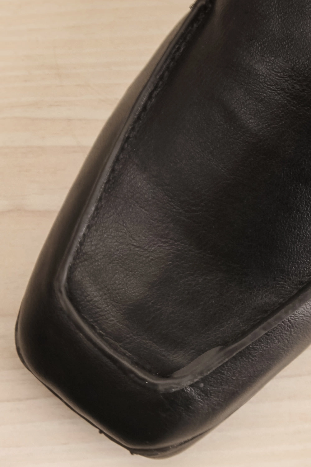 Erick Matte | Black Loafers