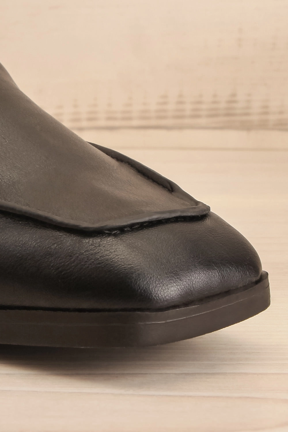Erick Matte | Black Loafers