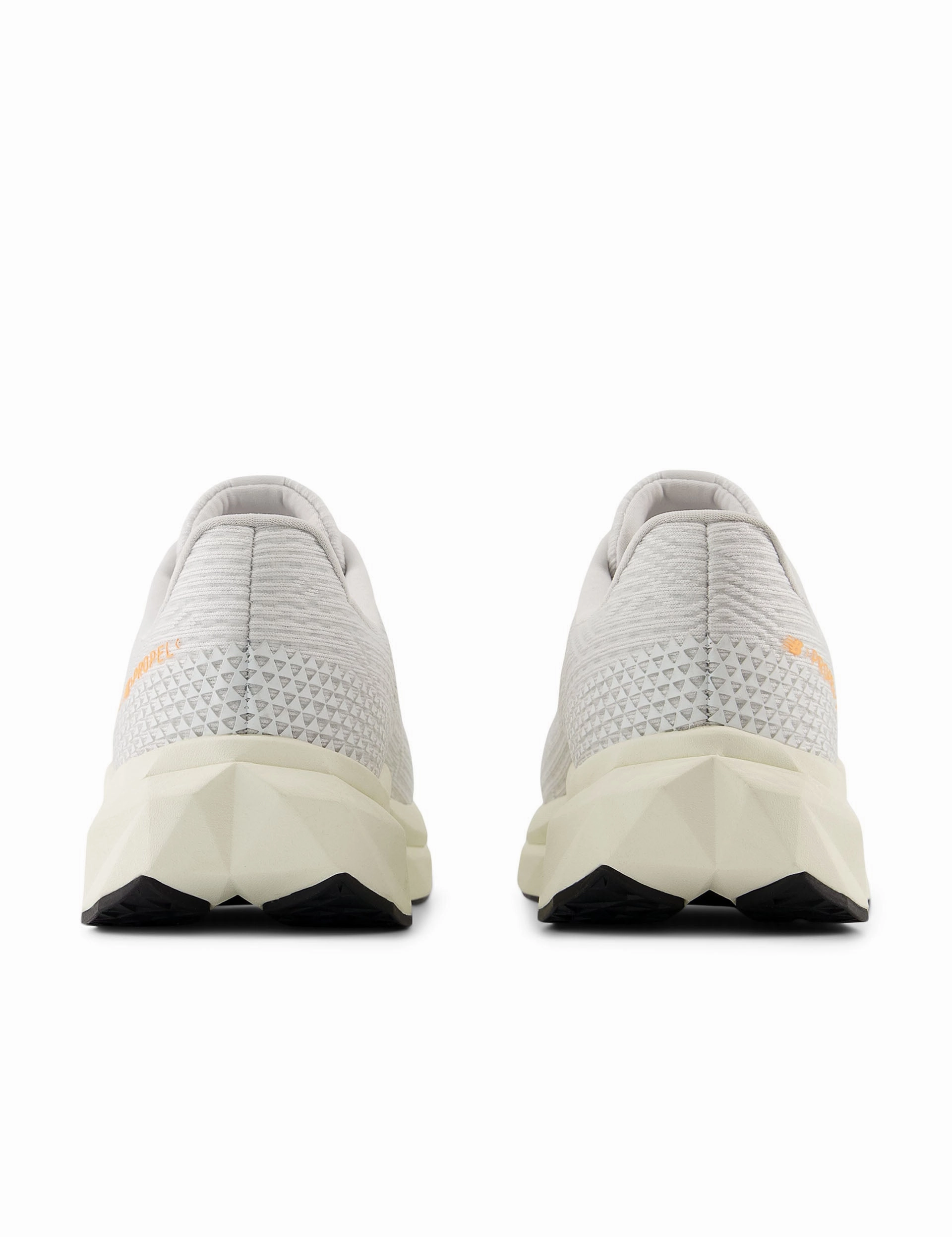 FuelCell Propel v5 Shoes - White/Mango