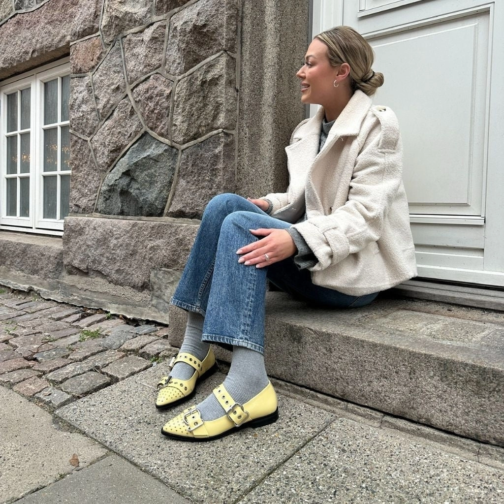 FUTURE VIBES PATENT - YELLOW