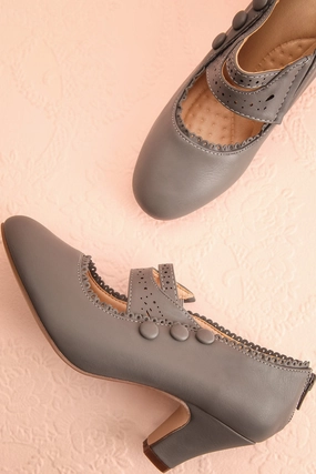 Genet Grey | Closed Toe Heels