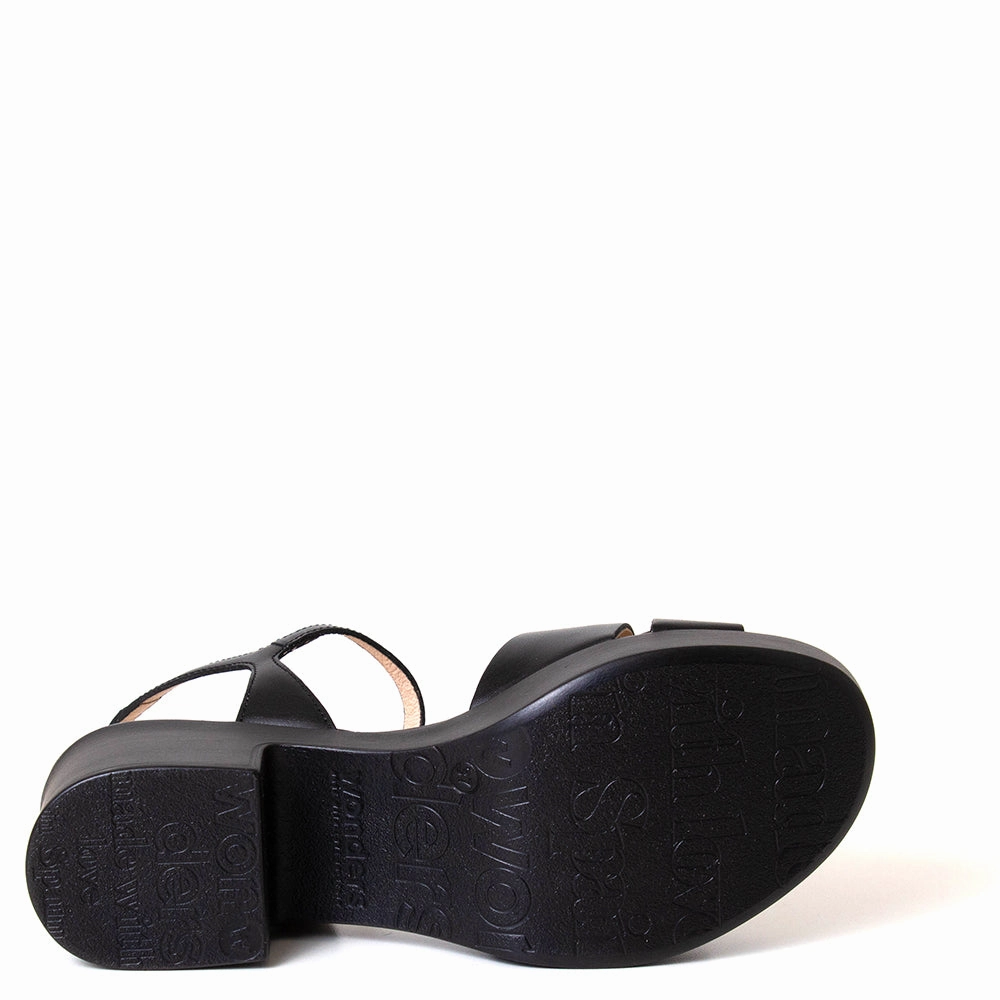 Izzy Women's Leather Sandal