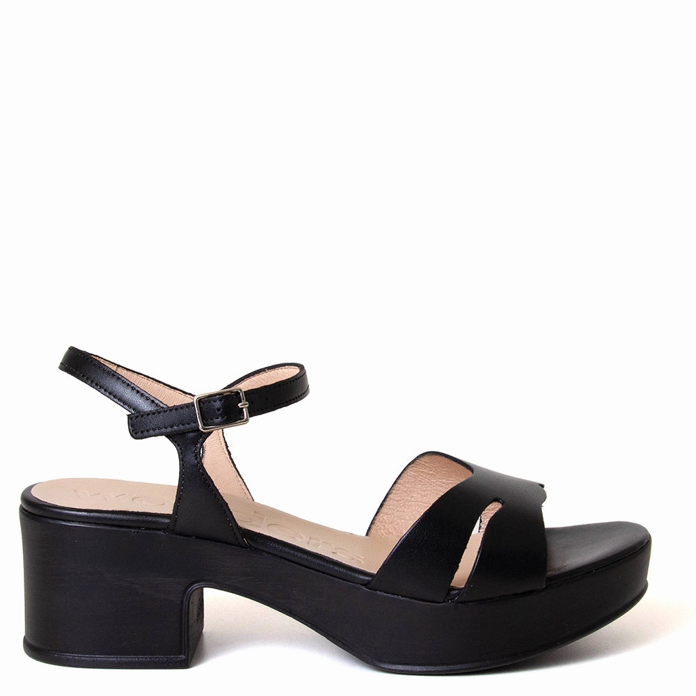 Izzy Women's Leather Sandal
