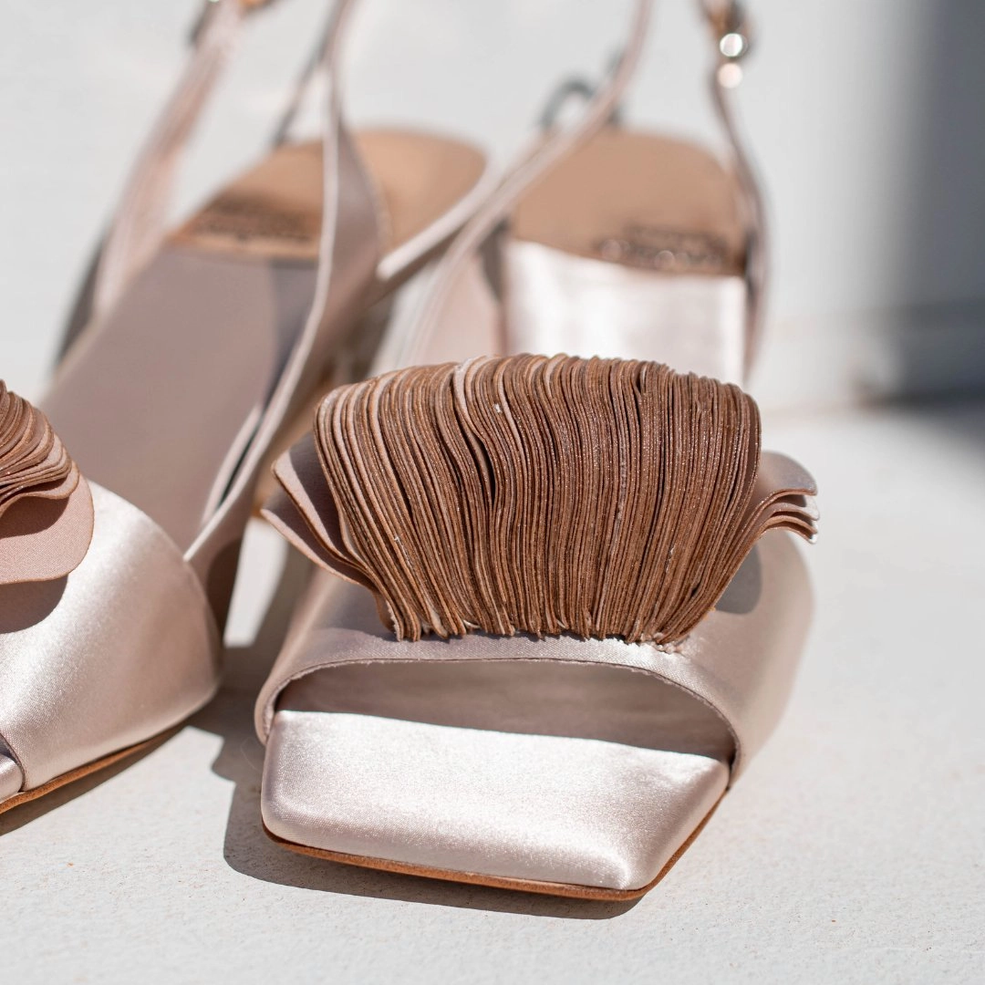 Jeffrey Campbell: Duffy in Champagne Satin