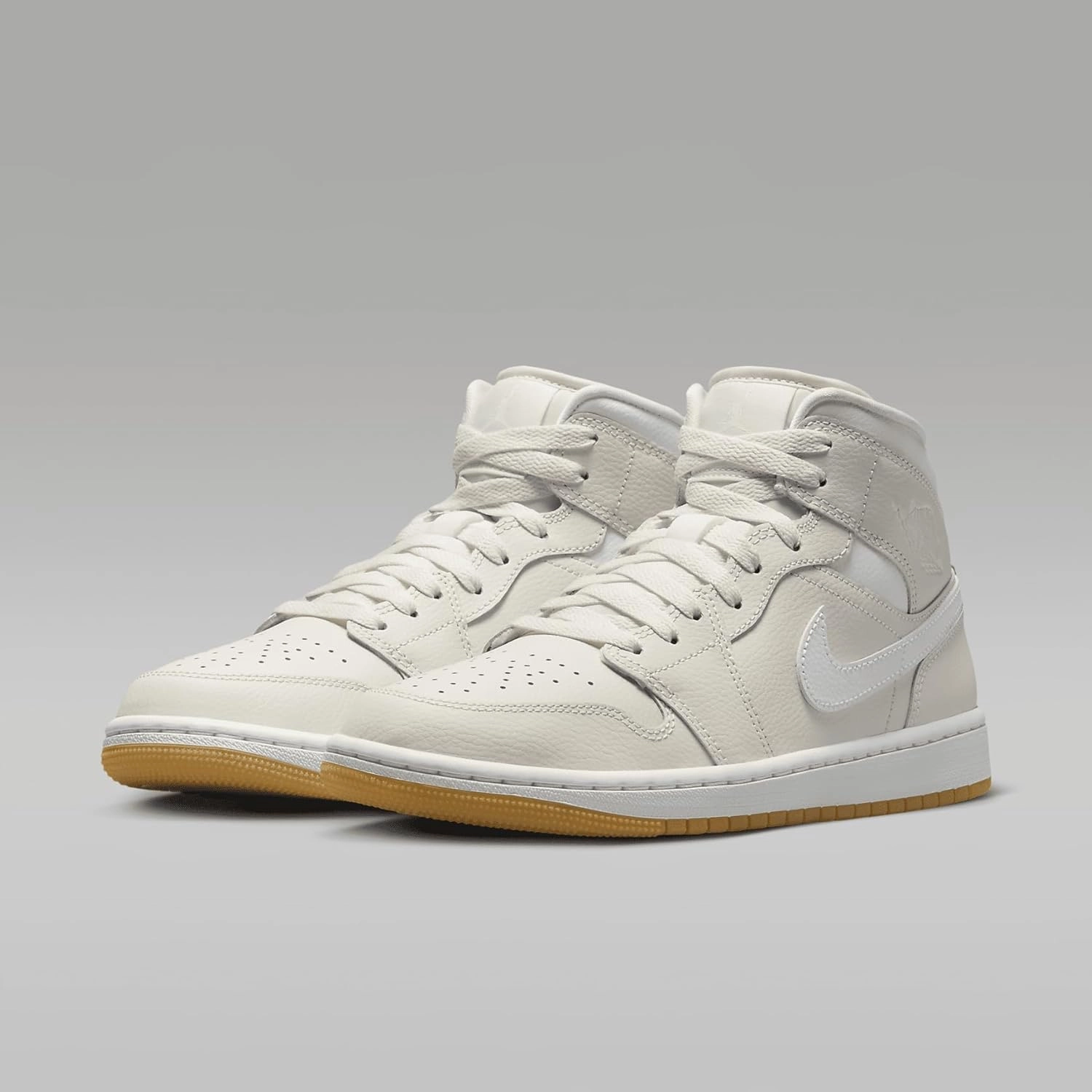 Jordan Air 1 Mid Women's Shoes (BQ6472-021, Phantom/Gum Light Brown/White)