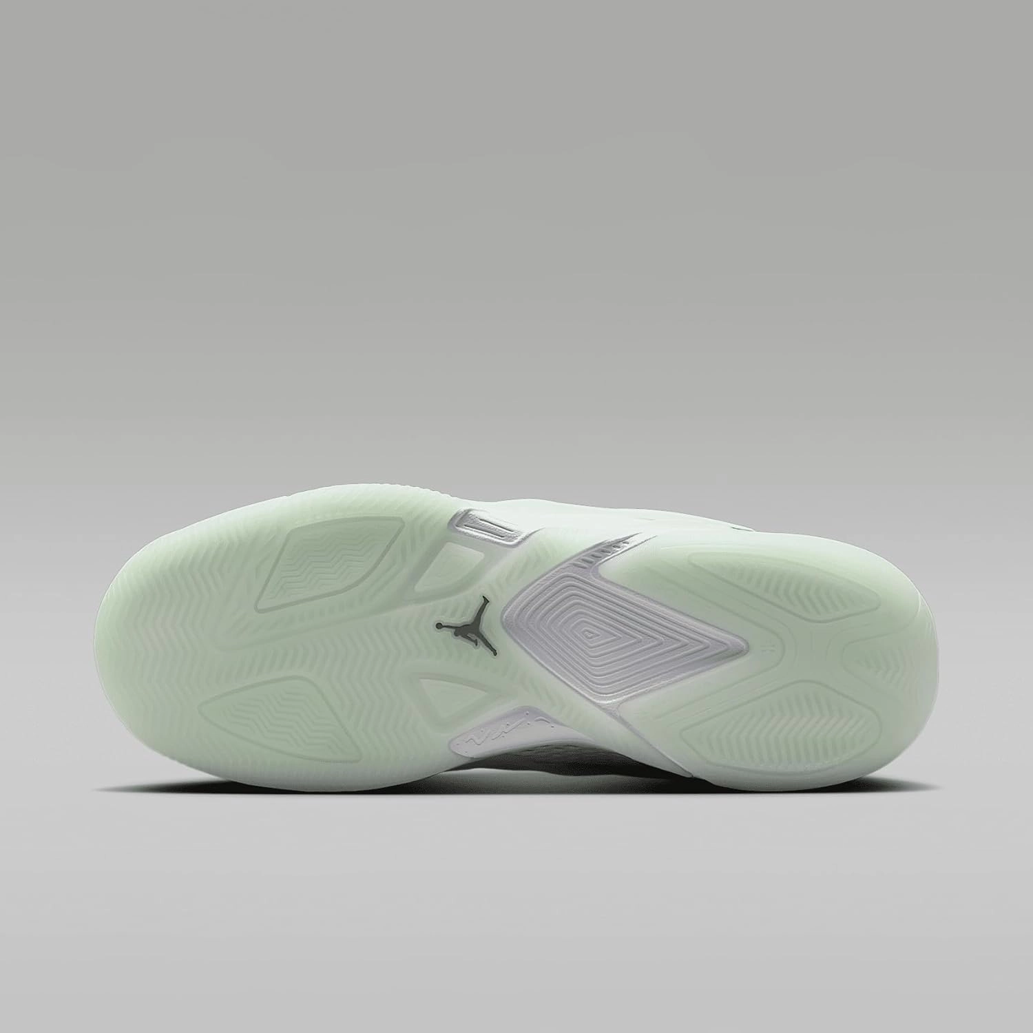 Jordan Heir Series Abundance Women's Basketball Shoes (IB7140-102, White/Barely Green/Seafoam/Oil Green)