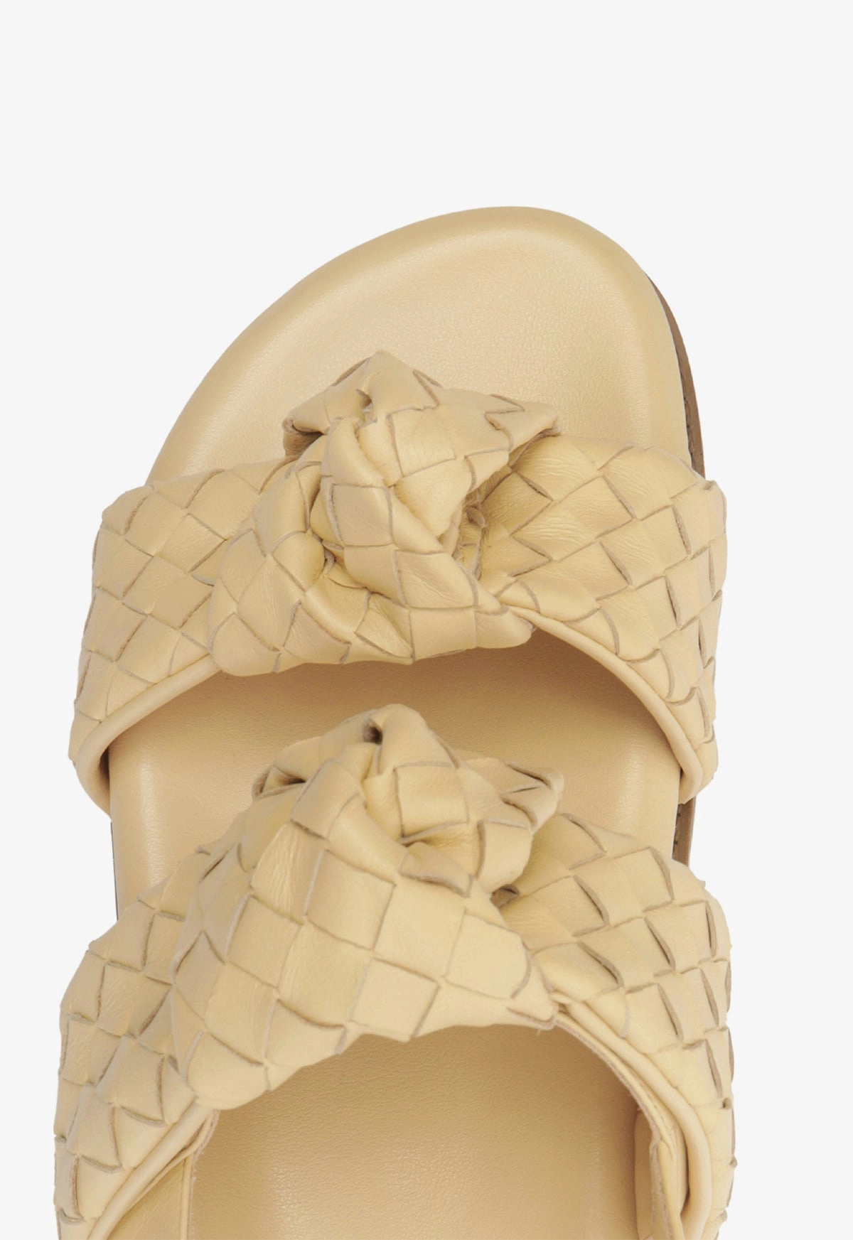 Kareena Beige Sporty Sandal