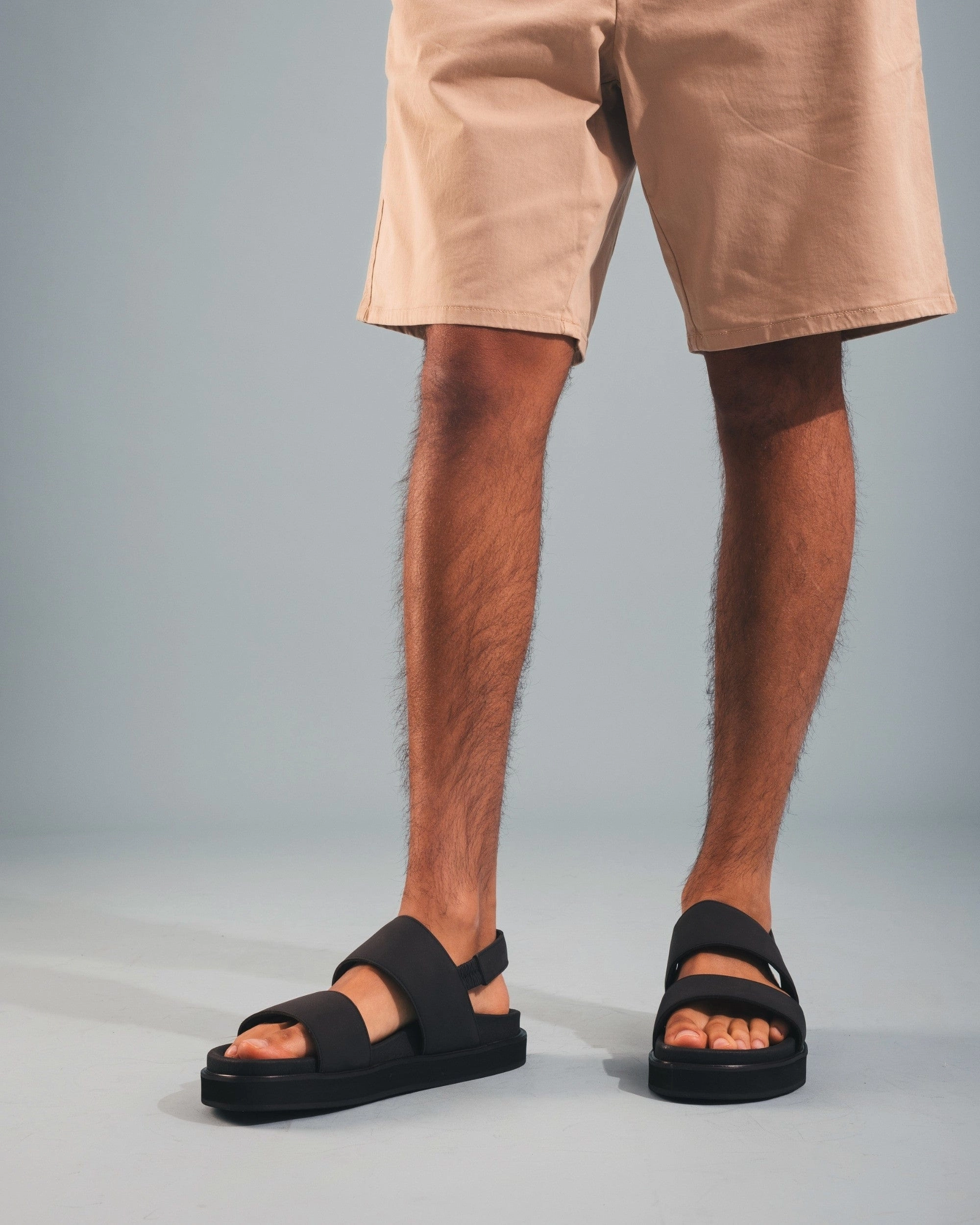 Lau Unisex Vegan Microfibre Platform Sandals | Black