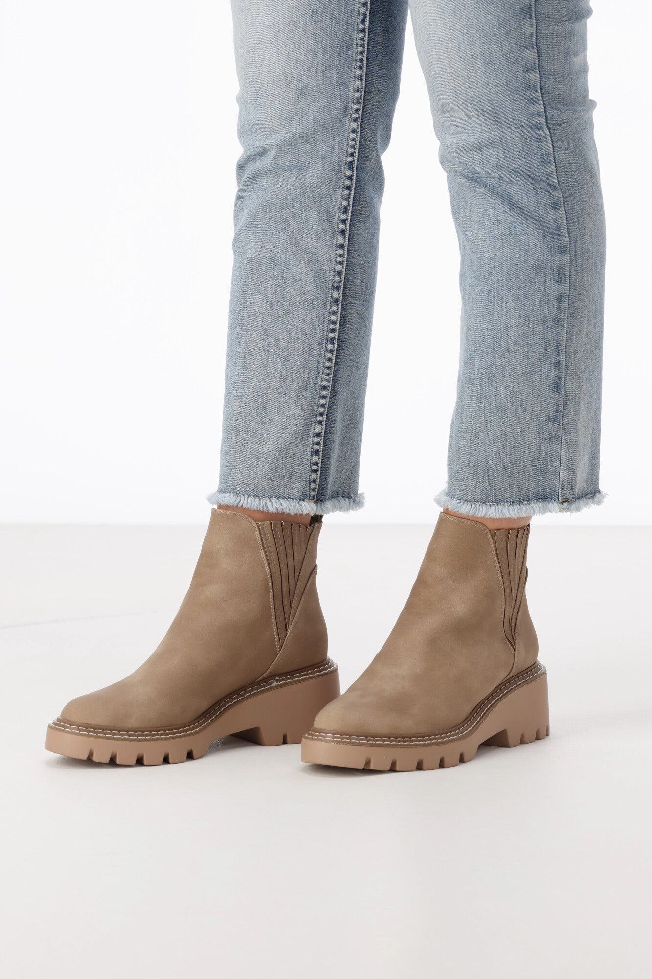 Los Cabos Vittoria Boot Taupe