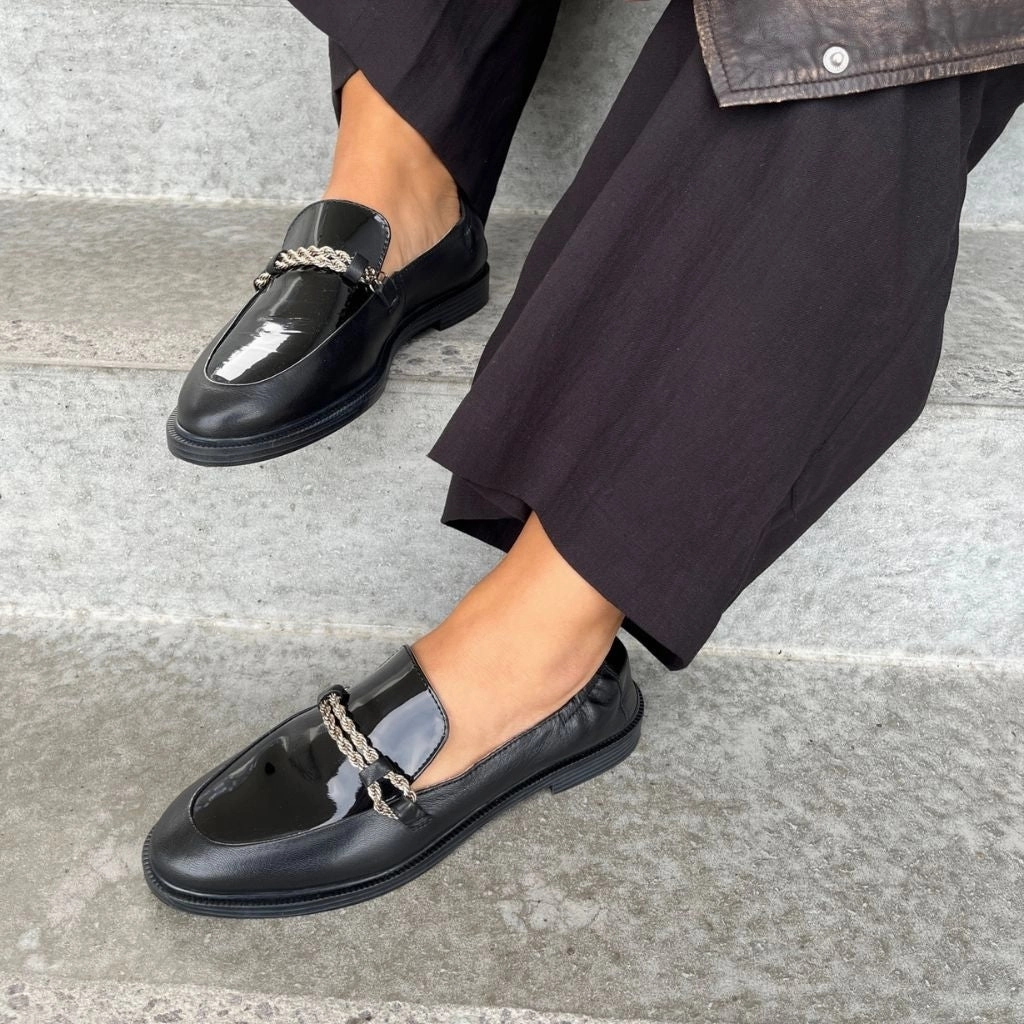LOVE AND WALK - PATENT - Black patent
