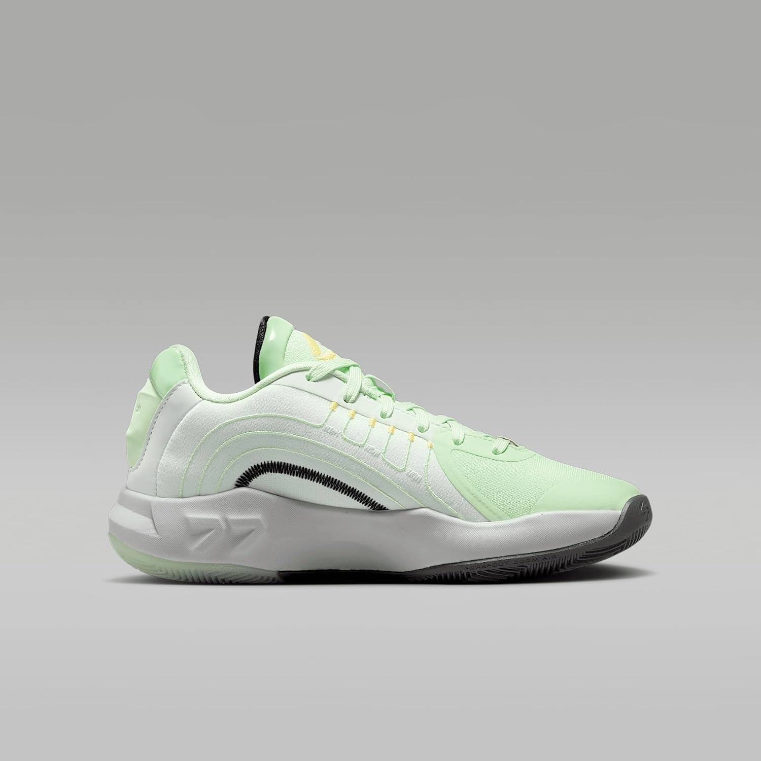 Luka 4 "Space Navigator Big Kids' Basketball Shoes (HJ5225-300, Barely Green/Vapor Green/Metallic Silver/Black)