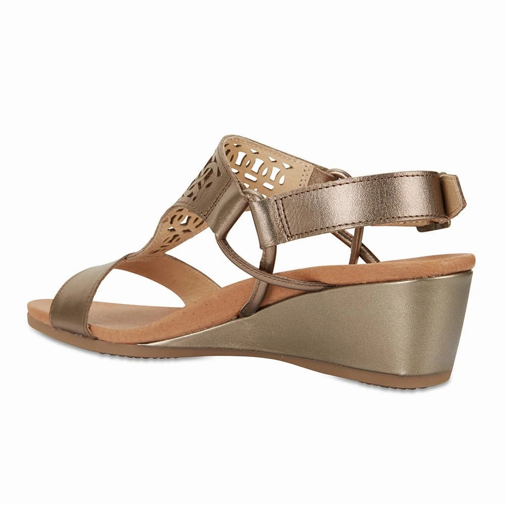 Magnet Heel in Pewter Leather