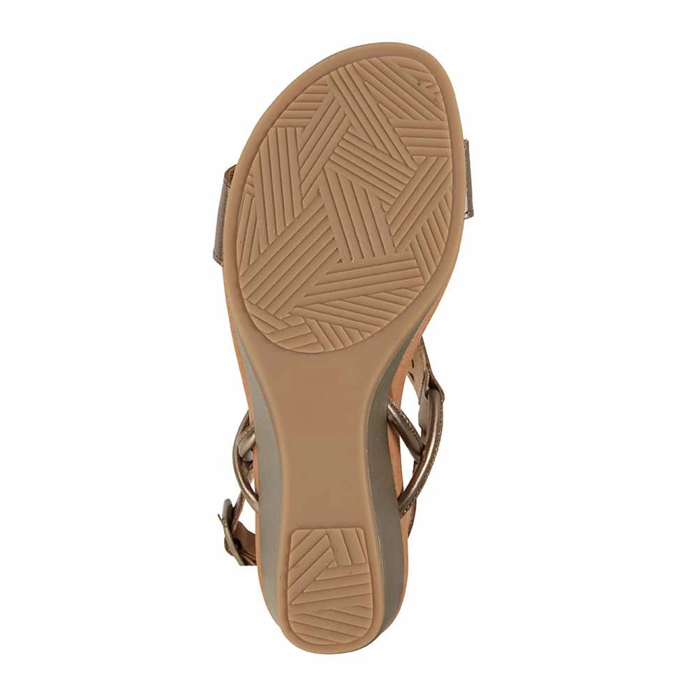 Magnet Heel in Pewter Leather