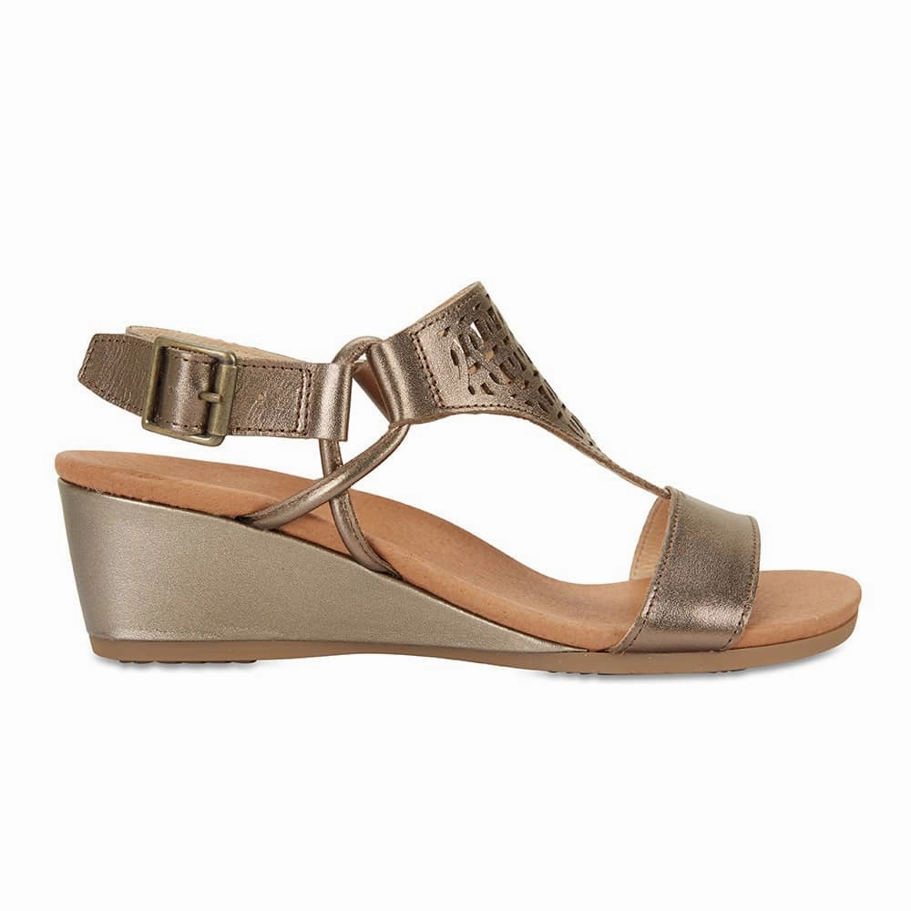 Magnet Heel in Pewter Leather