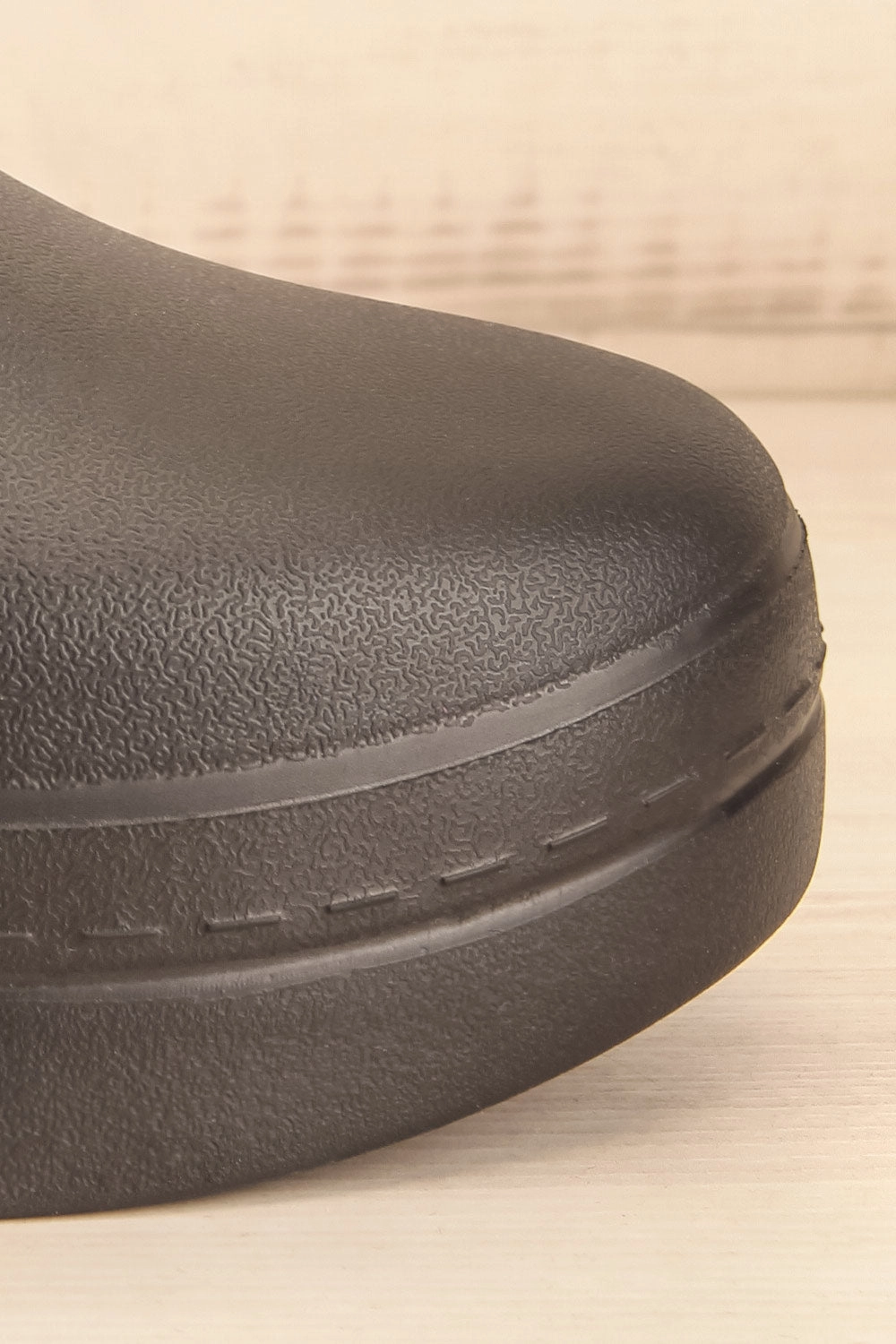 Magnolia Black | Lightweight Mules