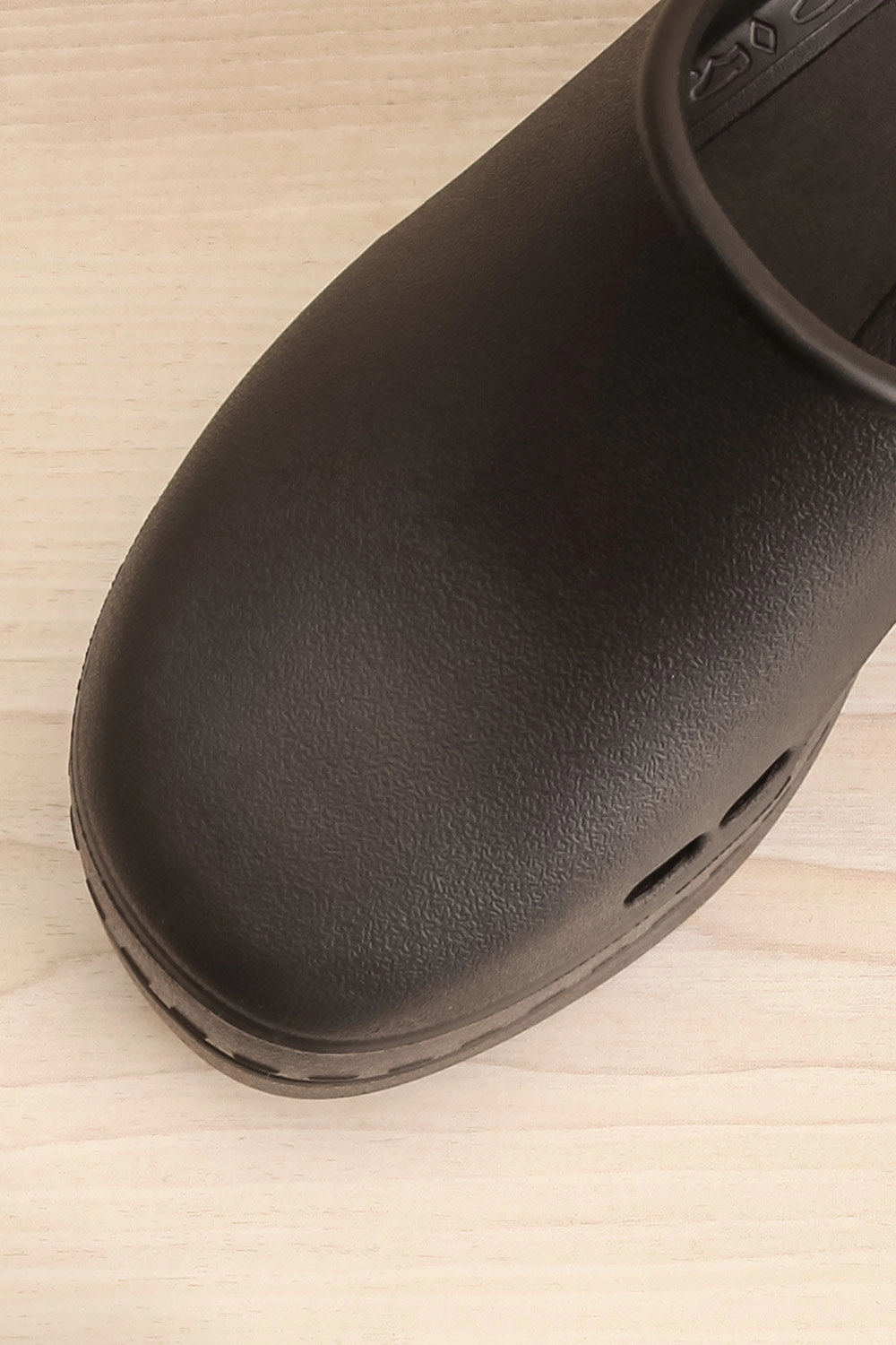 Magnolia Black | Lightweight Mules