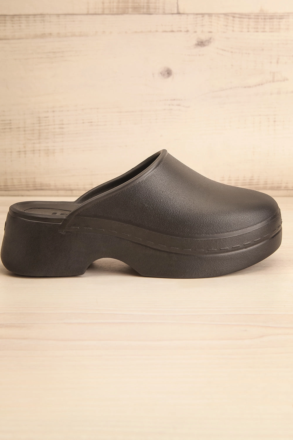 Magnolia Black | Lightweight Mules
