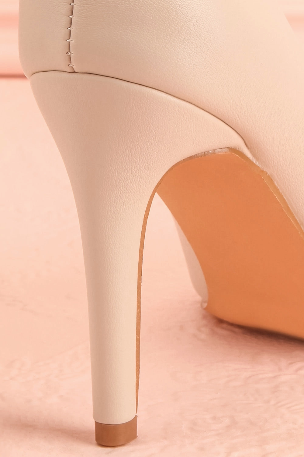 Mounai Ivory | Pointed Toe Heels
