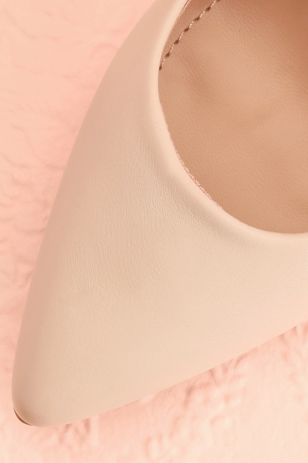 Mounai Ivory | Pointed Toe Heels