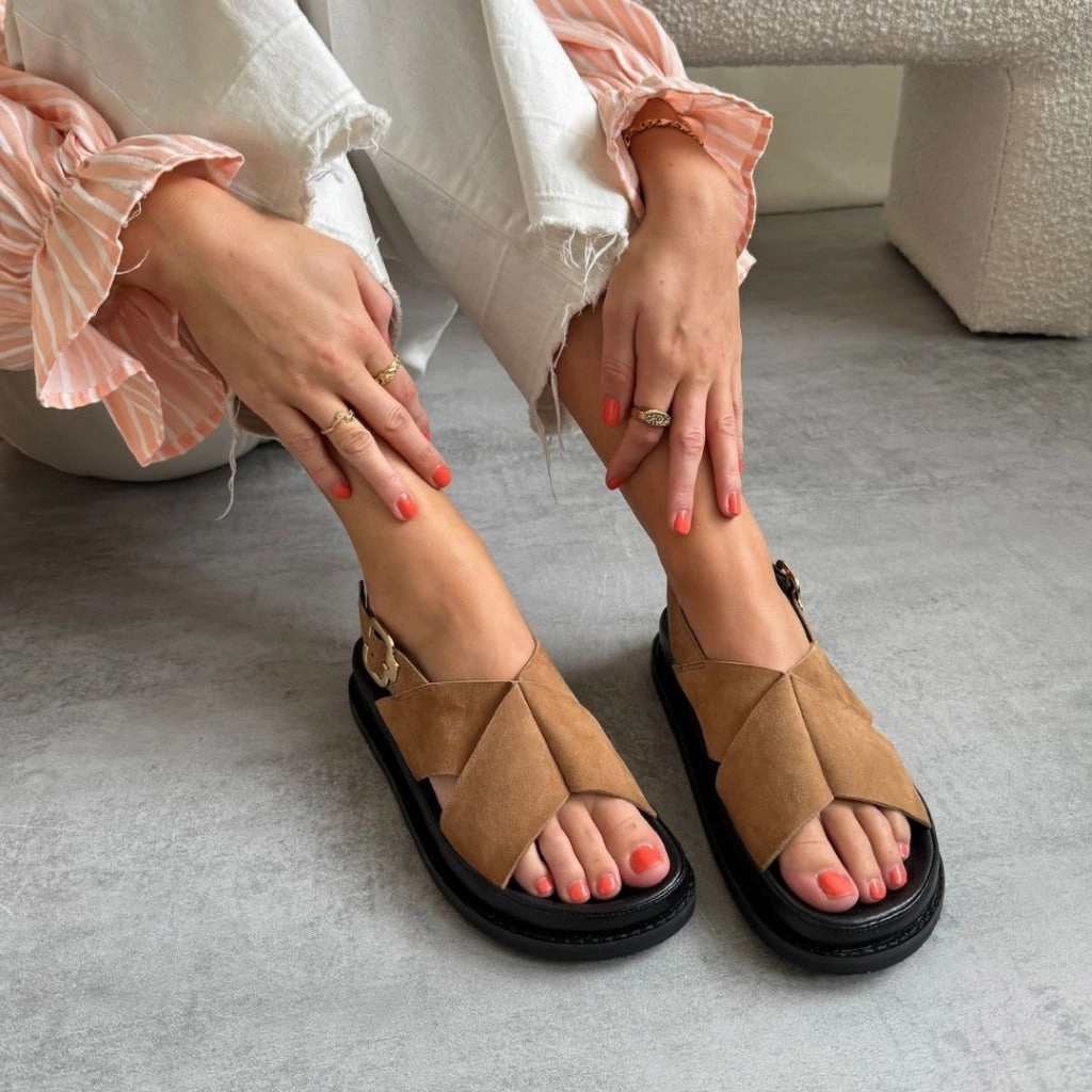 NEW STRONGER 23 - SUEDE - SAFARI